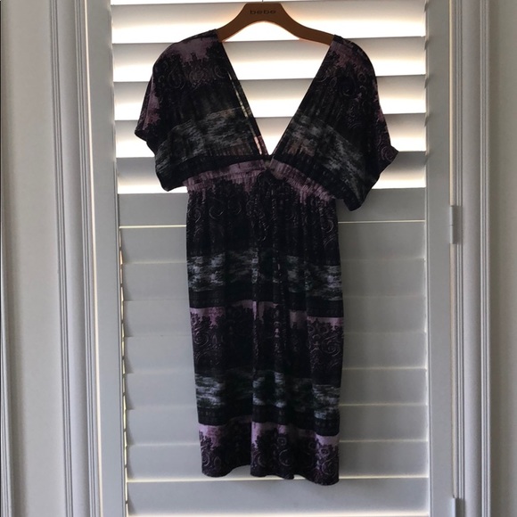 Dress - Picture 1 of 4